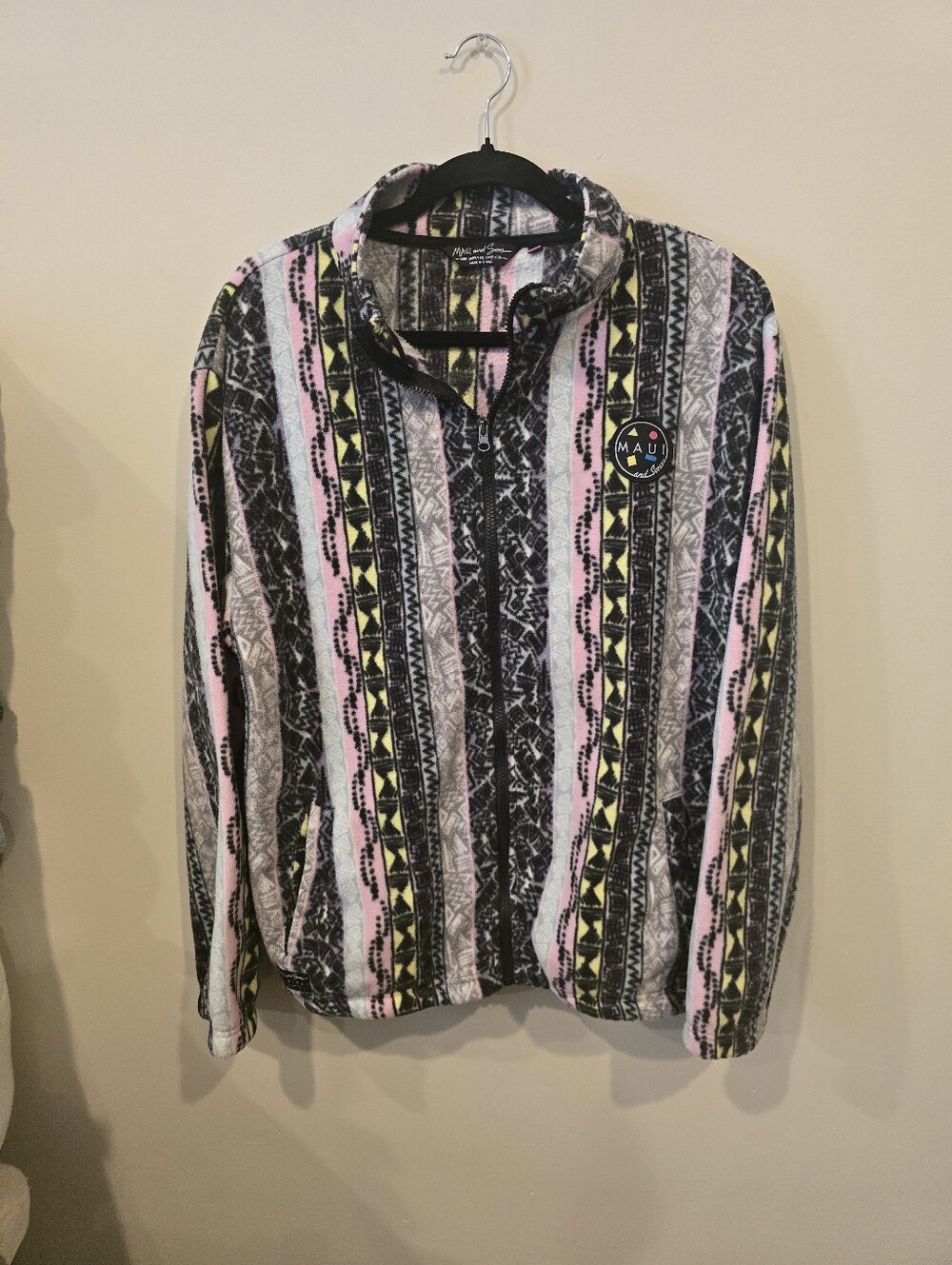 Maui and Sons Tribal Stripe Pullover Size Large